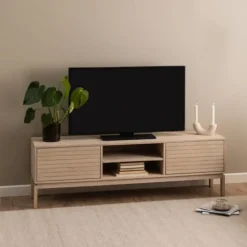 Linley tv-bord Hvidpigmenteret eg